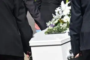 enterrement catholique déroulement