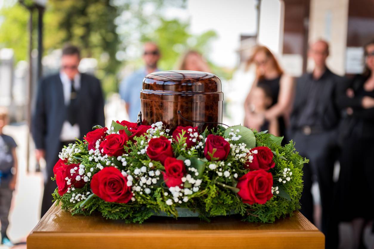 choisir les fleurs pour un enterrement