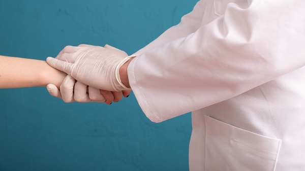 syndrome-de-la-main-etrangere-diagnostic