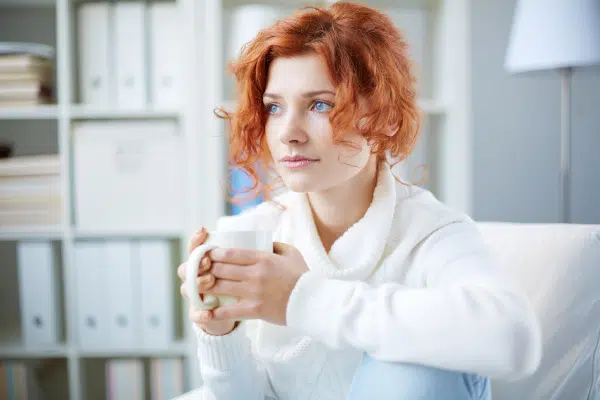 femme angoissée et homéopthie