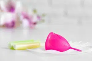 gros plan de la coupe menstruelle
